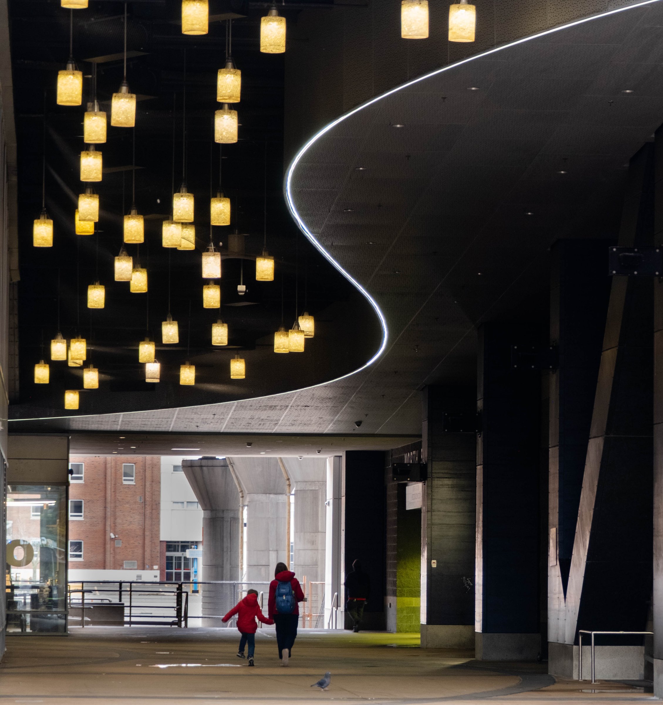 02 hanging lights passage